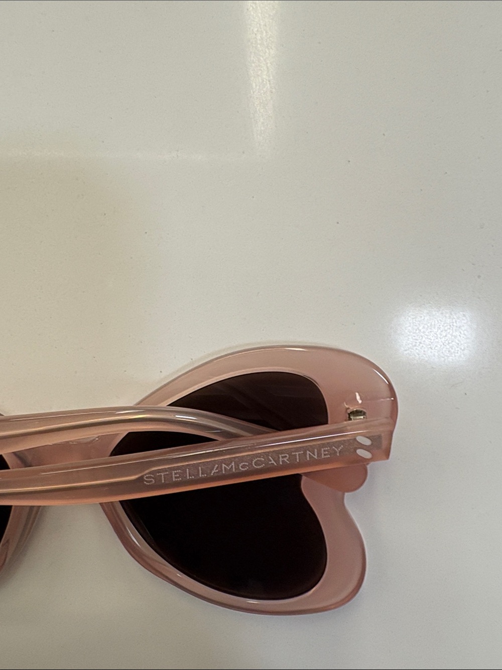 Stella McCartney Pink Heart-Shaped Sunglasses with Dark Lenses - Picture 4 of 5